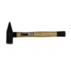 Молоток слесарный с деревянной ручкой и пластиковой защитой у основания (600г) Forsage код F-822600
